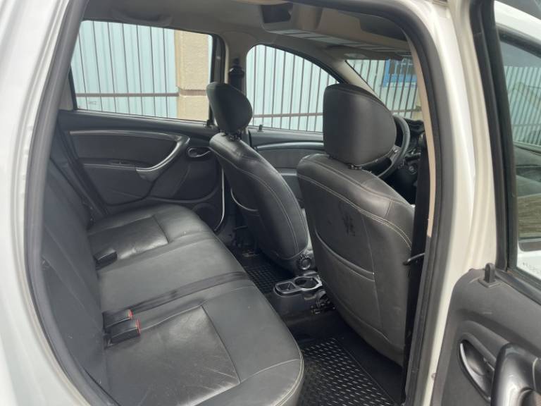 RENAULT - DUSTER - 2013/2013 - Branca - R$ 52.900,00