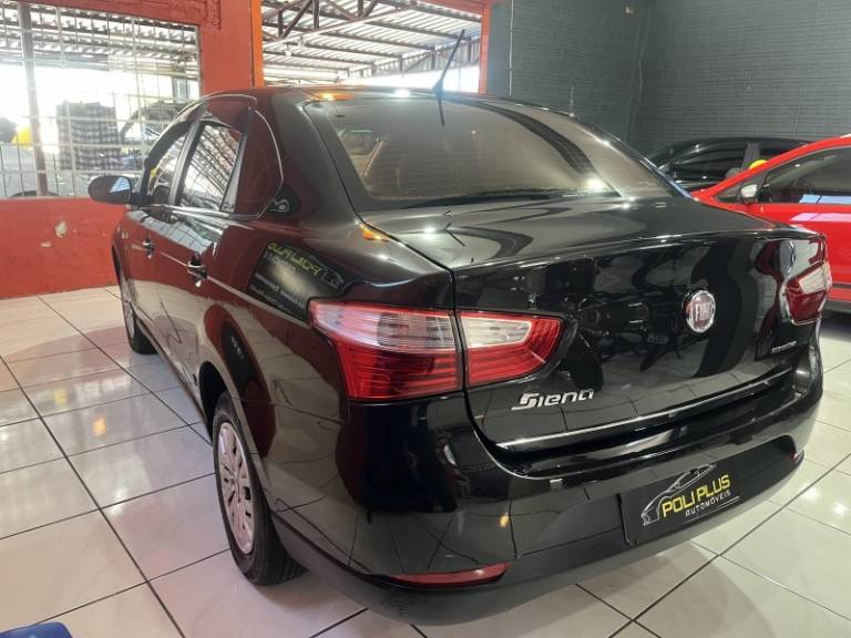 FIAT - GRAND SIENA - 2012/2012 - Preta - R$ 37.900,00