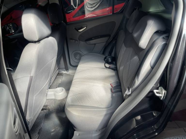 FIAT - PALIO - 2012/2013 - Preta - R$ 36.900,00