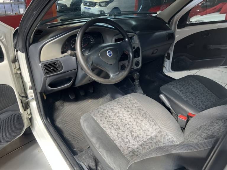 FIAT - STRADA - 2008/2008 - Branca - R$ 34.900,00