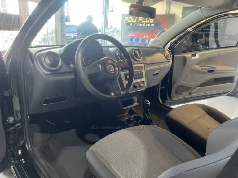 VOLKSWAGEN - SAVEIRO - 2014/2014 - Preta - R$ 44.900,00