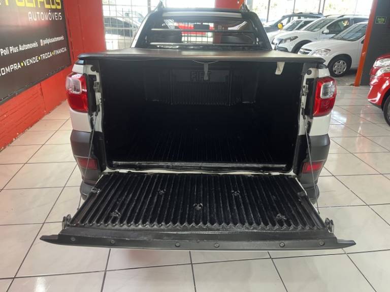FIAT - STRADA - 2019/2020 - Branca - R$ 56.900,00