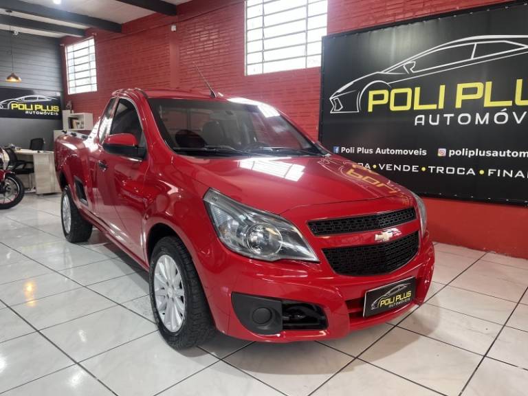 CHEVROLET - MONTANA - 2014/2014 - Vermelha - R$ 45.900,00