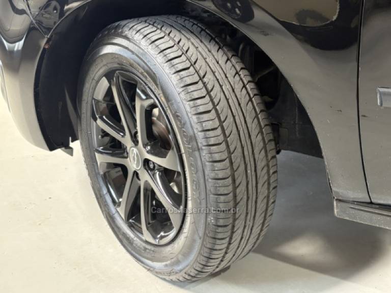 CHEVROLET - MONTANA - 2013/2013 - Preta - R$ 43.900,00