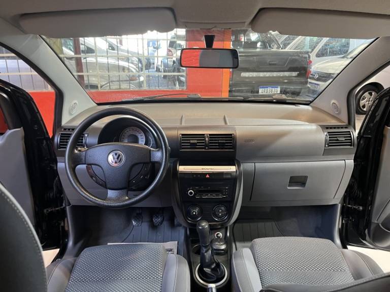 VOLKSWAGEN - SPACEFOX - 2009/2010 - Preta - R$ 36.900,00