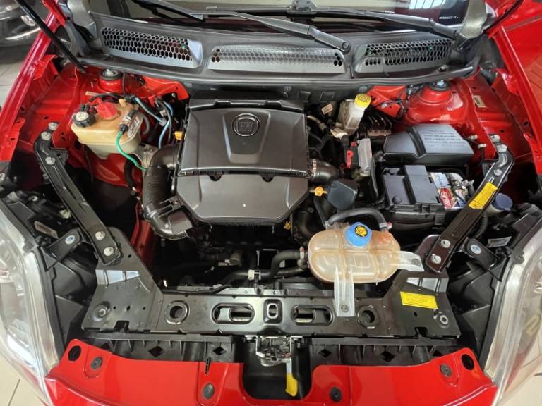 FIAT - BRAVO - 2016/2016 - Vermelha - R$ 59.900,00