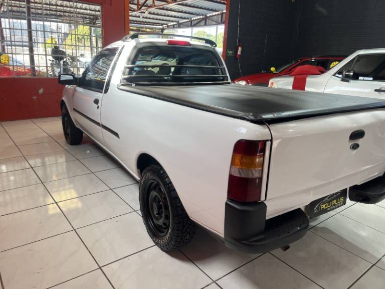 FORD - COURIER - 2003/2004 - Branca - R$ 27.900,00