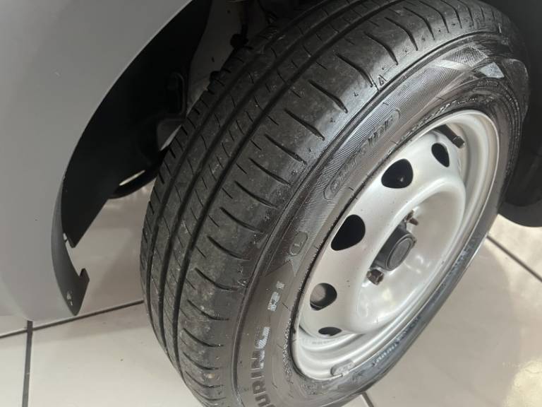 FIAT - STRADA - 2019/2020 - Branca - R$ 56.900,00