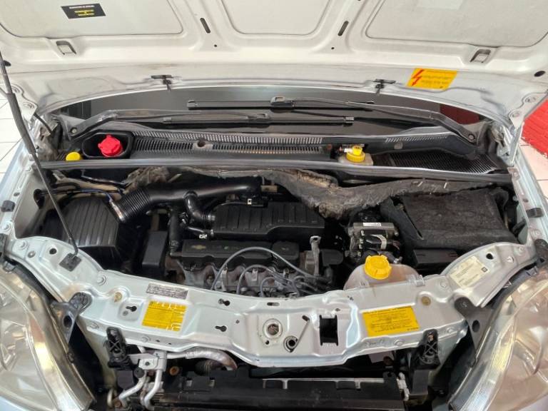 CHEVROLET - MERIVA - 2009/2010 - Prata - R$ 29.900,00