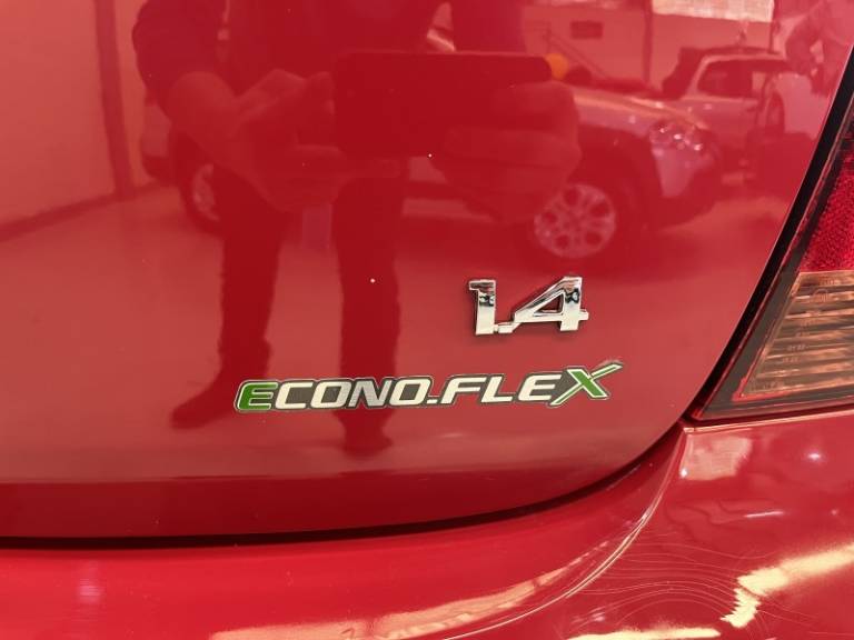 CHEVROLET - CORSA - 2009/2009 - Vermelha - R$ 30.900,00