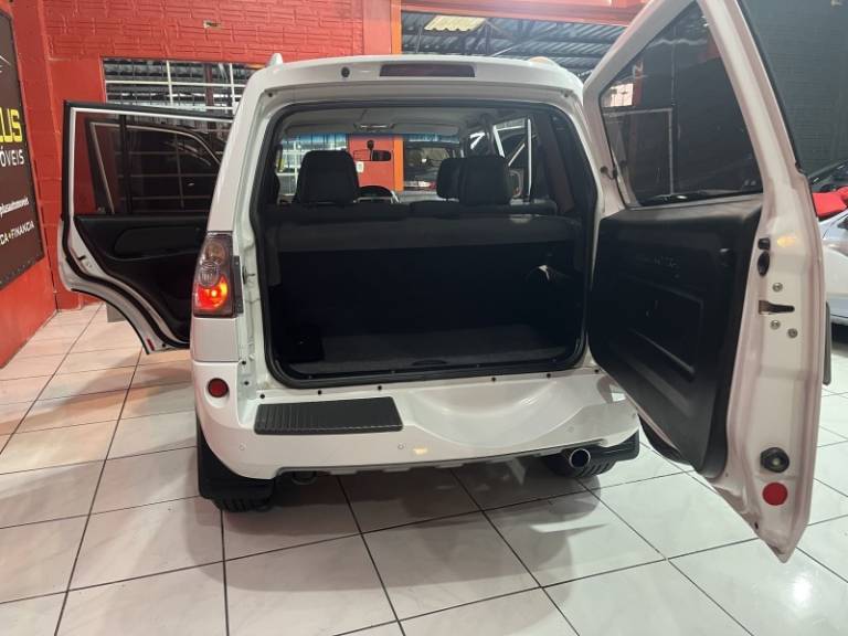 MITSUBISHI - PAJERO TR4 - 2014/2015 - Branca - R$ 67.900,00