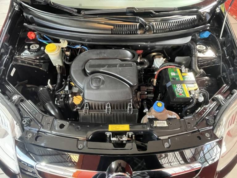 FIAT - PALIO - 2012/2013 - Preta - R$ 36.900,00