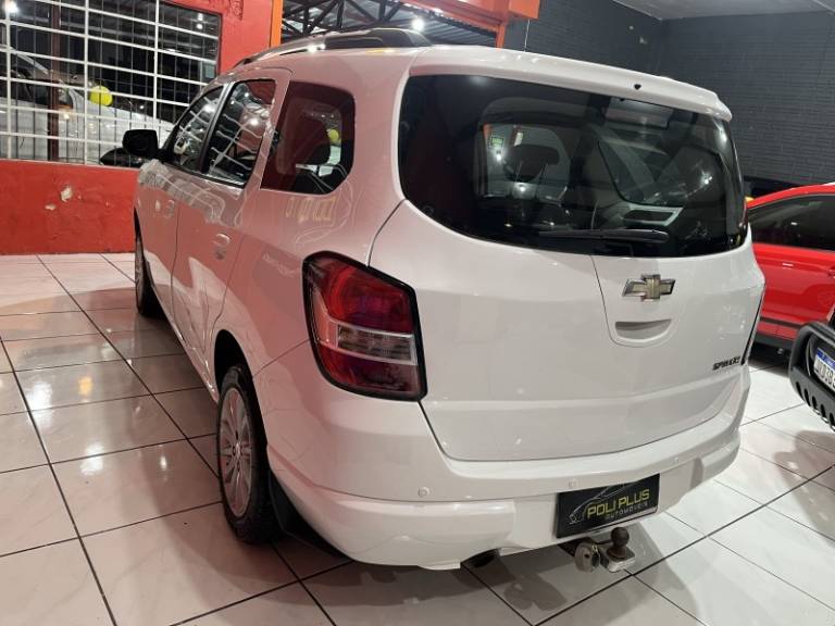 CHEVROLET - SPIN - 2013/2014 - Branca - R$ 46.900,00