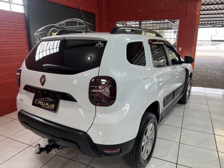 RENAULT - DUSTER - 2024/2025 - Branca - R$ 115.900,00
