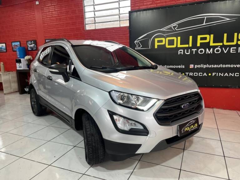 FORD - ECOSPORT - 2017/2018 - Prata - R$ 74.900,00