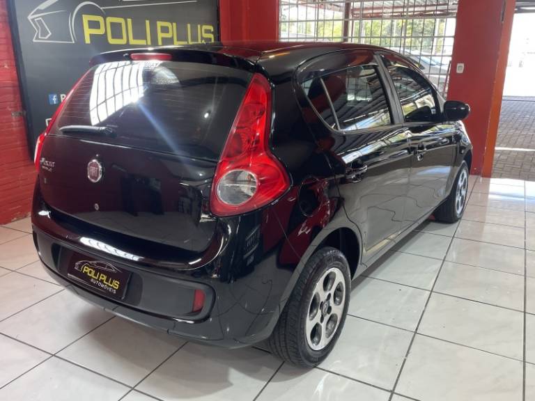 FIAT - PALIO - 2012/2013 - Preta - R$ 36.900,00