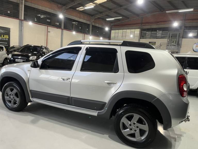 RENAULT - DUSTER - 2013/2013 - Prata - R$ 53.900,00