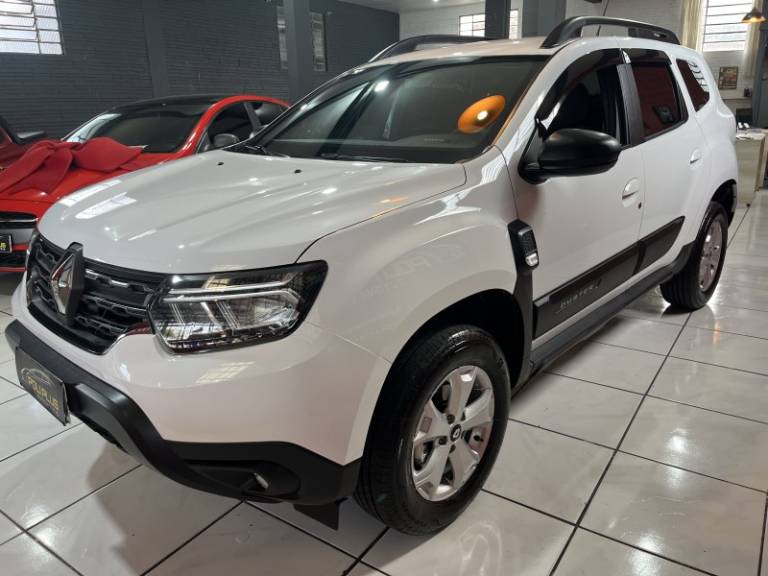 RENAULT - DUSTER - 2024/2025 - Branca - R$ 115.900,00
