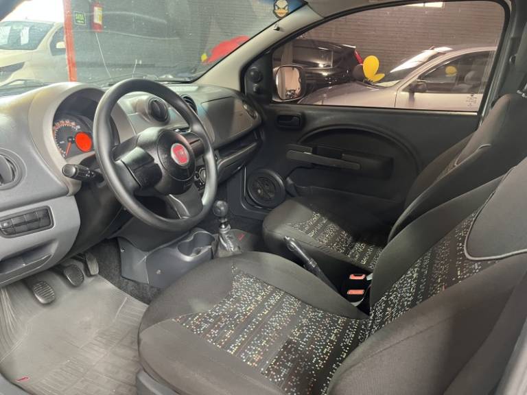 FIAT - FIORINO - 2017/2018 - Branca - R$ 68.900,00