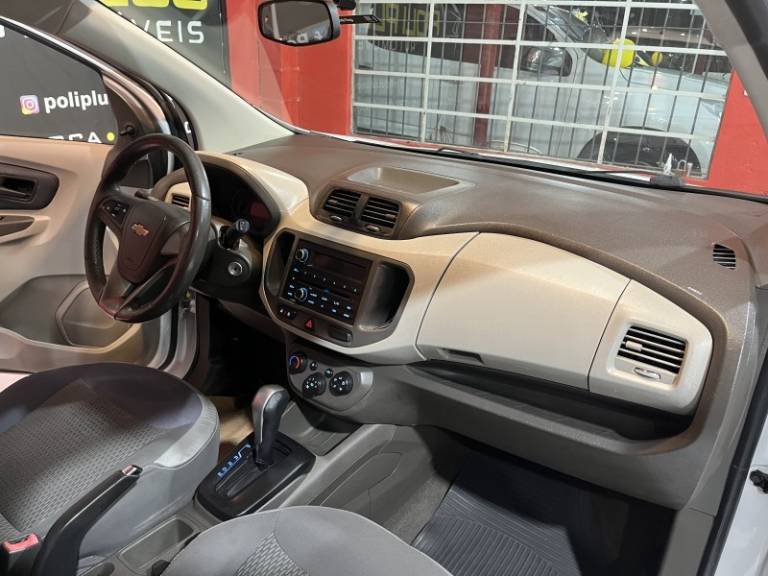 CHEVROLET - SPIN - 2013/2014 - Branca - R$ 46.900,00