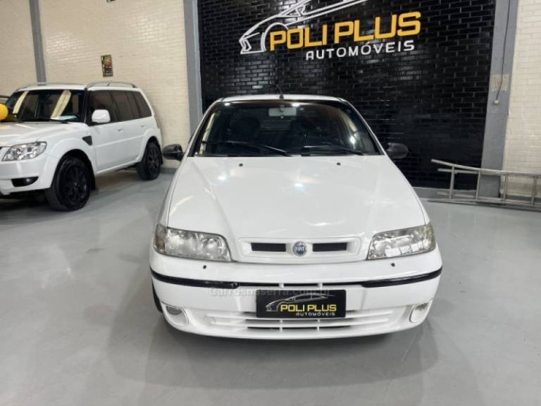 FIAT - PALIO - 2002/2002 - Branca - R$ 21.900,00