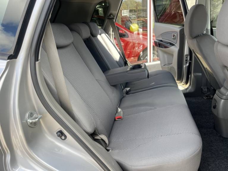 HYUNDAI - TUCSON - 2010/2010 - Prata - R$ 44.900,00