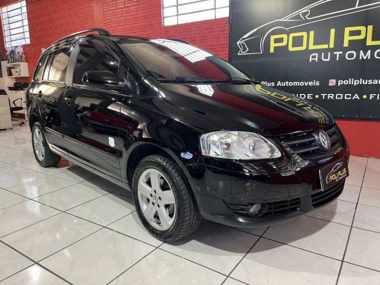 VOLKSWAGEN - SPACEFOX - 2010/2010 - Preta - R$ 36.900,00