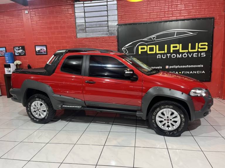 FIAT - STRADA - 2012/2013 - Vermelha - R$ 58.900,00