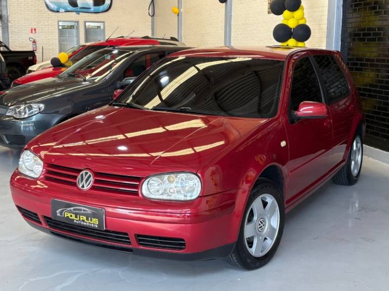 VOLKSWAGEN - GOLF - 1999/2000 - Vermelha - R$ 23.900,00
