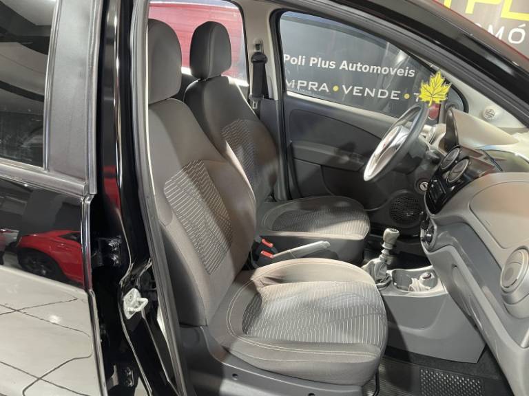 FIAT - PALIO - 2012/2013 - Preta - R$ 36.900,00