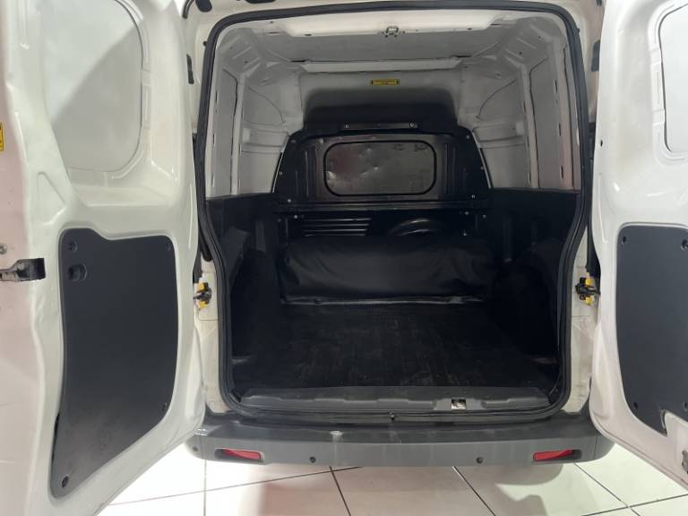 FIAT - FIORINO - 2017/2018 - Branca - R$ 68.900,00
