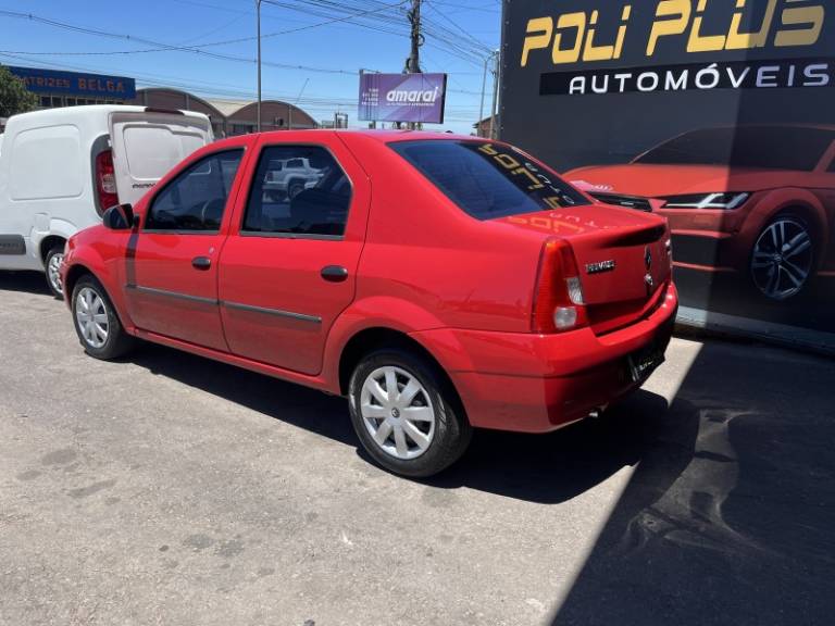 RENAULT - LOGAN - 2010/2010 - Vermelha - R$ 28.900,00