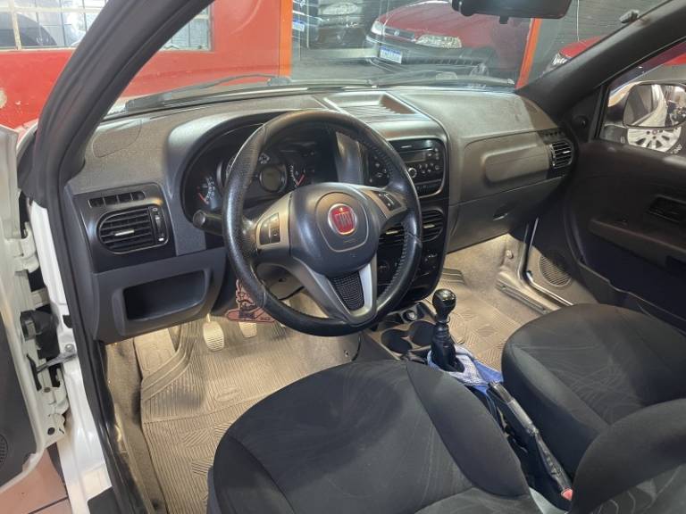 FIAT - STRADA - 2018/2018 - Branca - R$ 71.900,00
