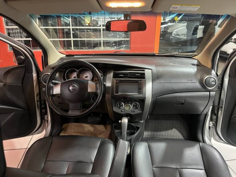 NISSAN - GRAND LIVINA - 2014/2014 - Prata - R$ 51.900,00