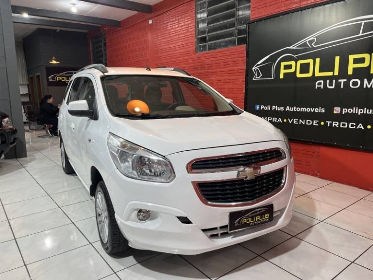 CHEVROLET - SPIN - 2013/2014 - Branca - R$ 46.900,00