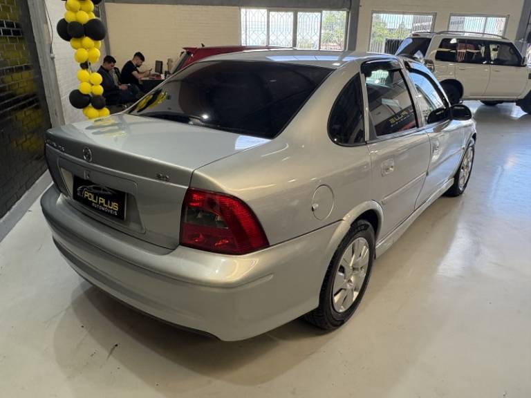 CHEVROLET - VECTRA - 1999/2000 - Prata - R$ 24.900,00