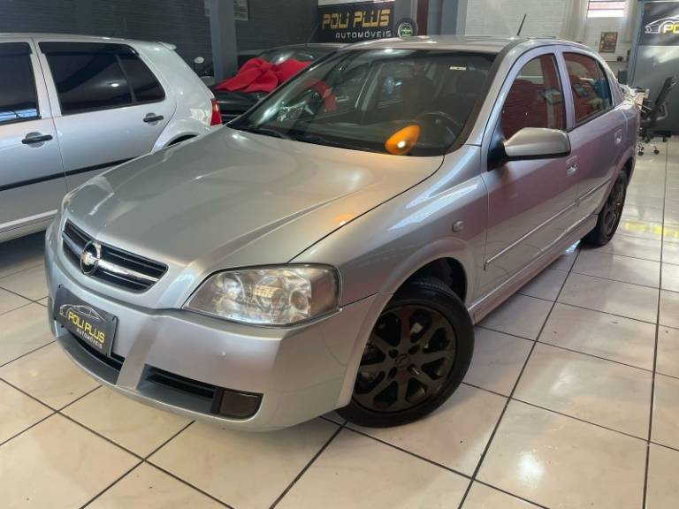 CHEVROLET - ASTRA - 2011/2011 - Prata - R$ 37.900,00