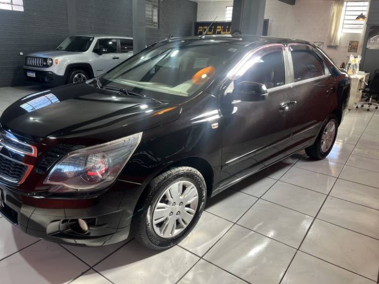 CHEVROLET - COBALT - 2013/2014 - Preta - R$ 43.900,00