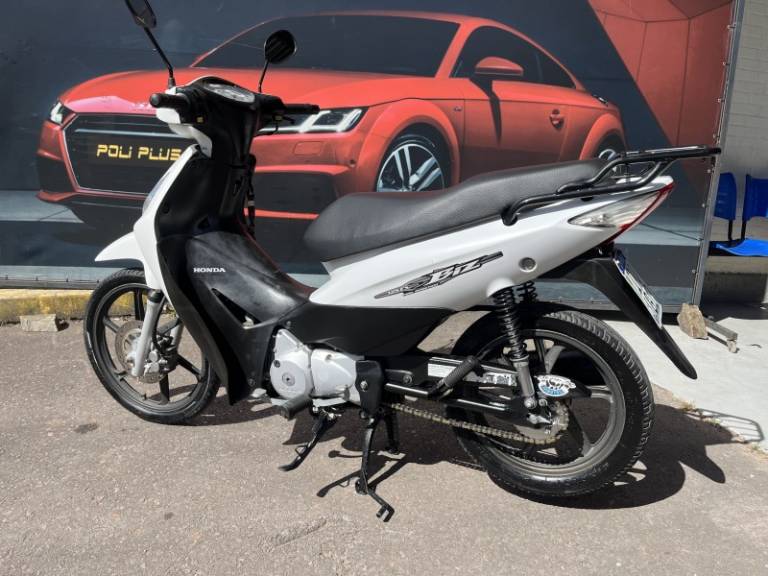 HONDA - BIZ 125 - 2008/2009 - Branca - R$ 9.900,00