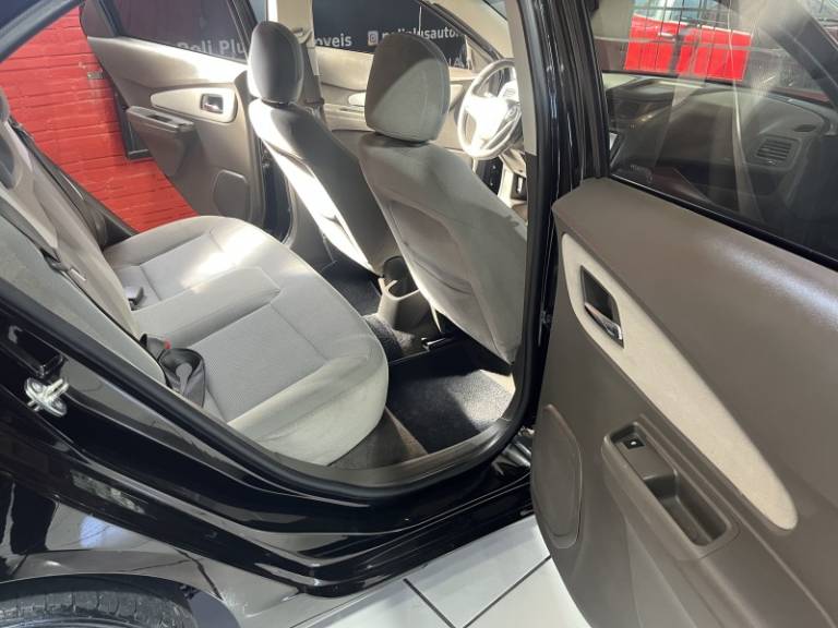 CHEVROLET - COBALT - 2013/2014 - Preta - R$ 43.900,00