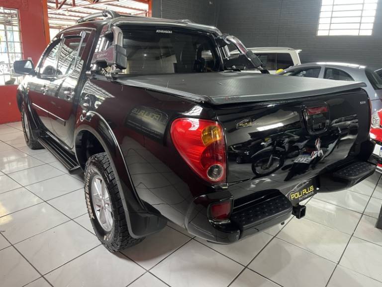 MITSUBISHI - L200 TRITON - 2009/2010 - Preta - R$ 94.900,00