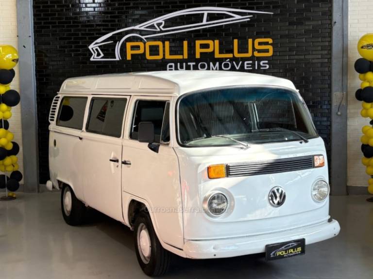 VOLKSWAGEN - KOMBI - 1999/2000 - Branca - R$ 31.900,00