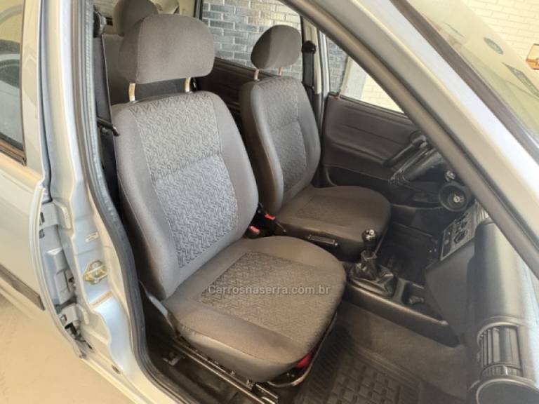 CHEVROLET - CLASSIC - 2008/2008 - Prata - R$ 21.900,00