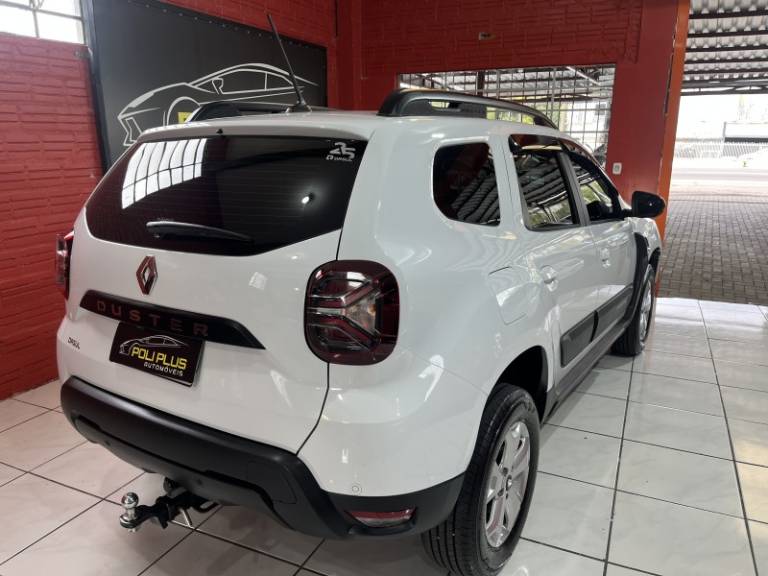 RENAULT - DUSTER - 2024/2025 - Branca - R$ 115.900,00