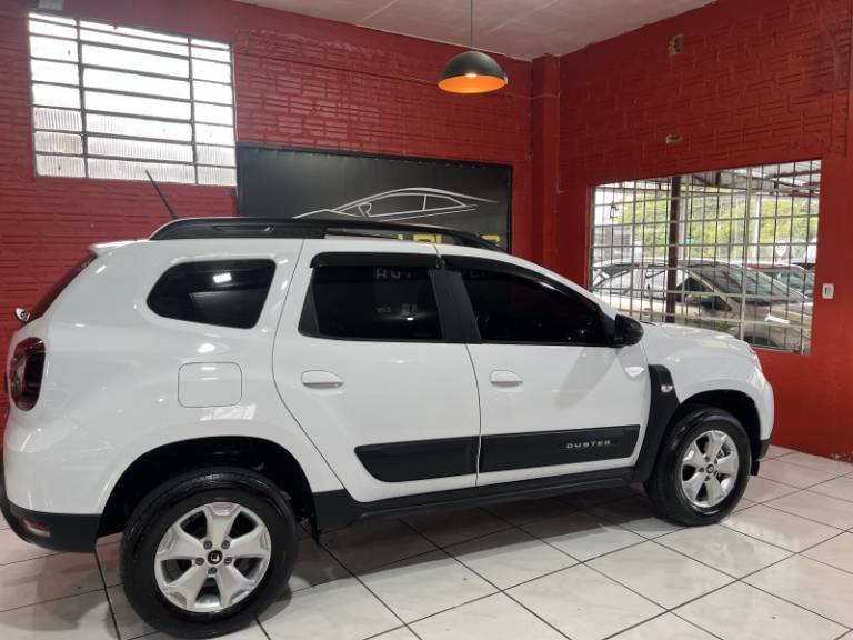 RENAULT - DUSTER - 2024/2025 - Branca - R$ 115.900,00