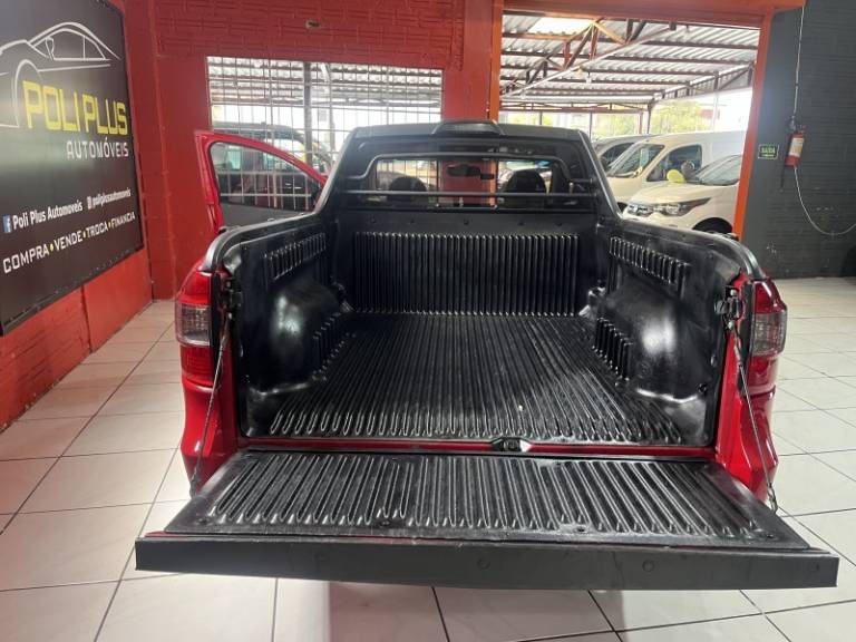 CHEVROLET - MONTANA - 2014/2014 - Vermelha - R$ 45.900,00