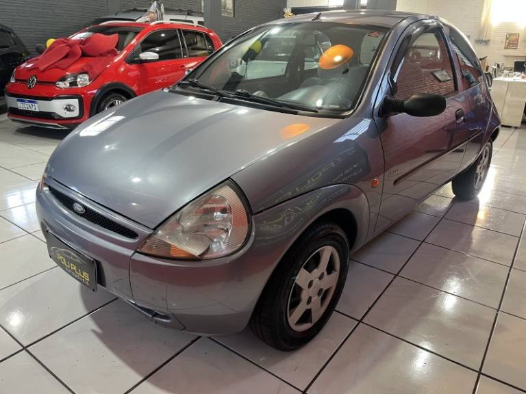 FORD - KA - 1998/1999 - Cinza - R$ 16.900,00