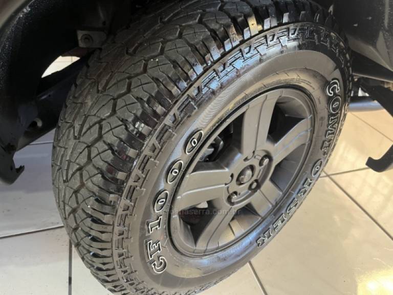 CHEVROLET - S10 - 2010/2011 - Preta - R$ 69.900,00