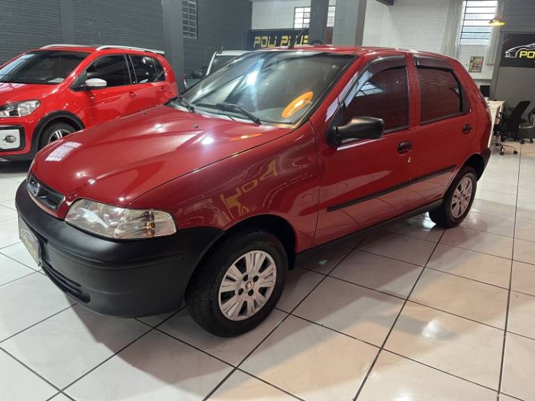 FIAT - PALIO - 2004/2005 - Vermelha - R$ 24.900,00