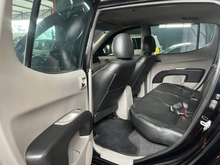 MITSUBISHI - L200 TRITON - 2009/2010 - Preta - R$ 94.900,00